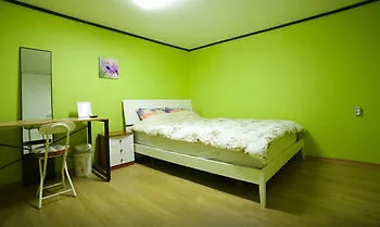 Hotel Cozyplace In Itaewon Seoel