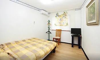 Hotel Cozyplace In Itaewon Seoel